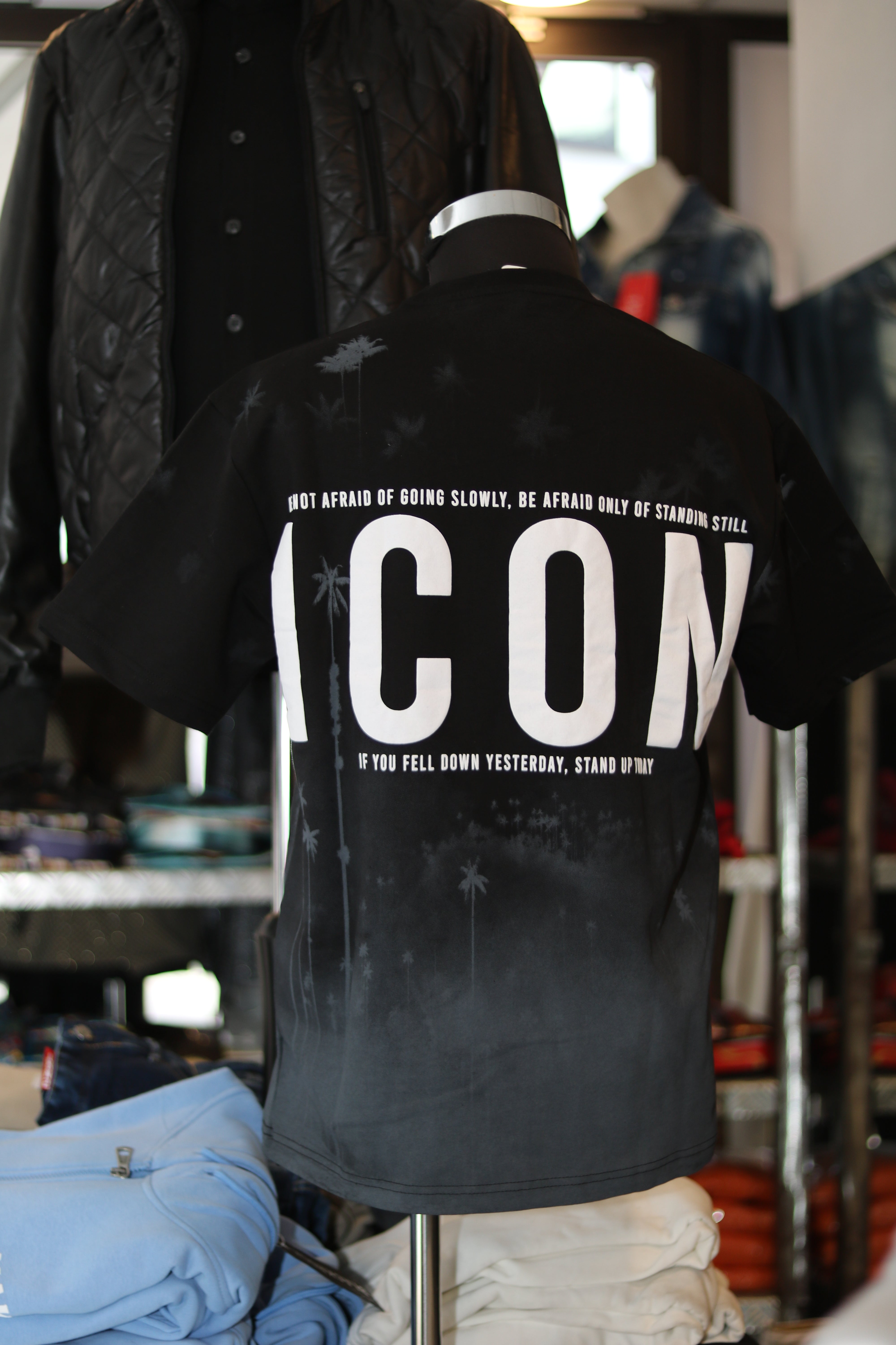 Gangs Icon Palmen T-Shirt – Cool & Urban!