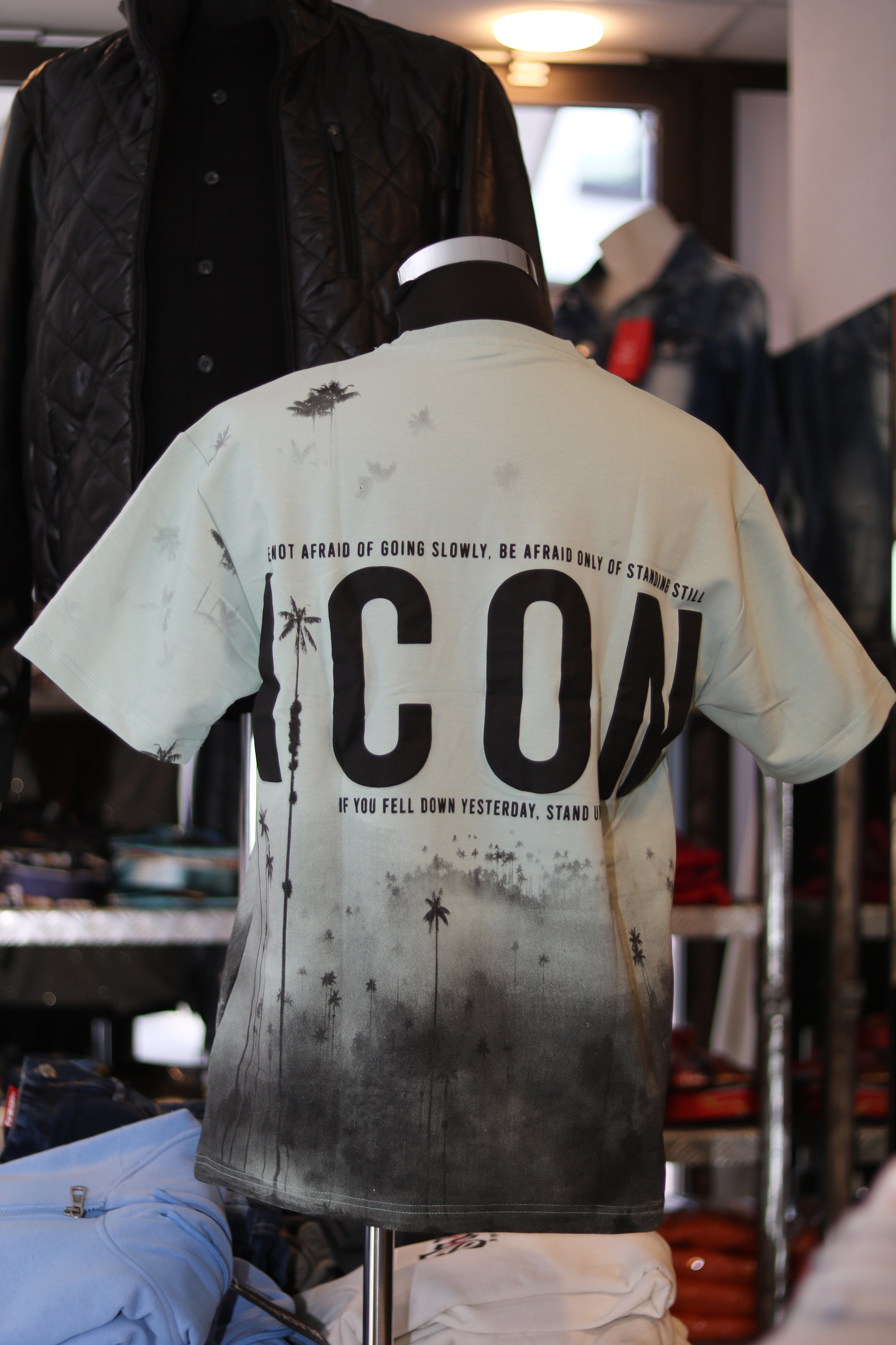 Gangs Icon Palmen T-Shirt – Cool & Urban!