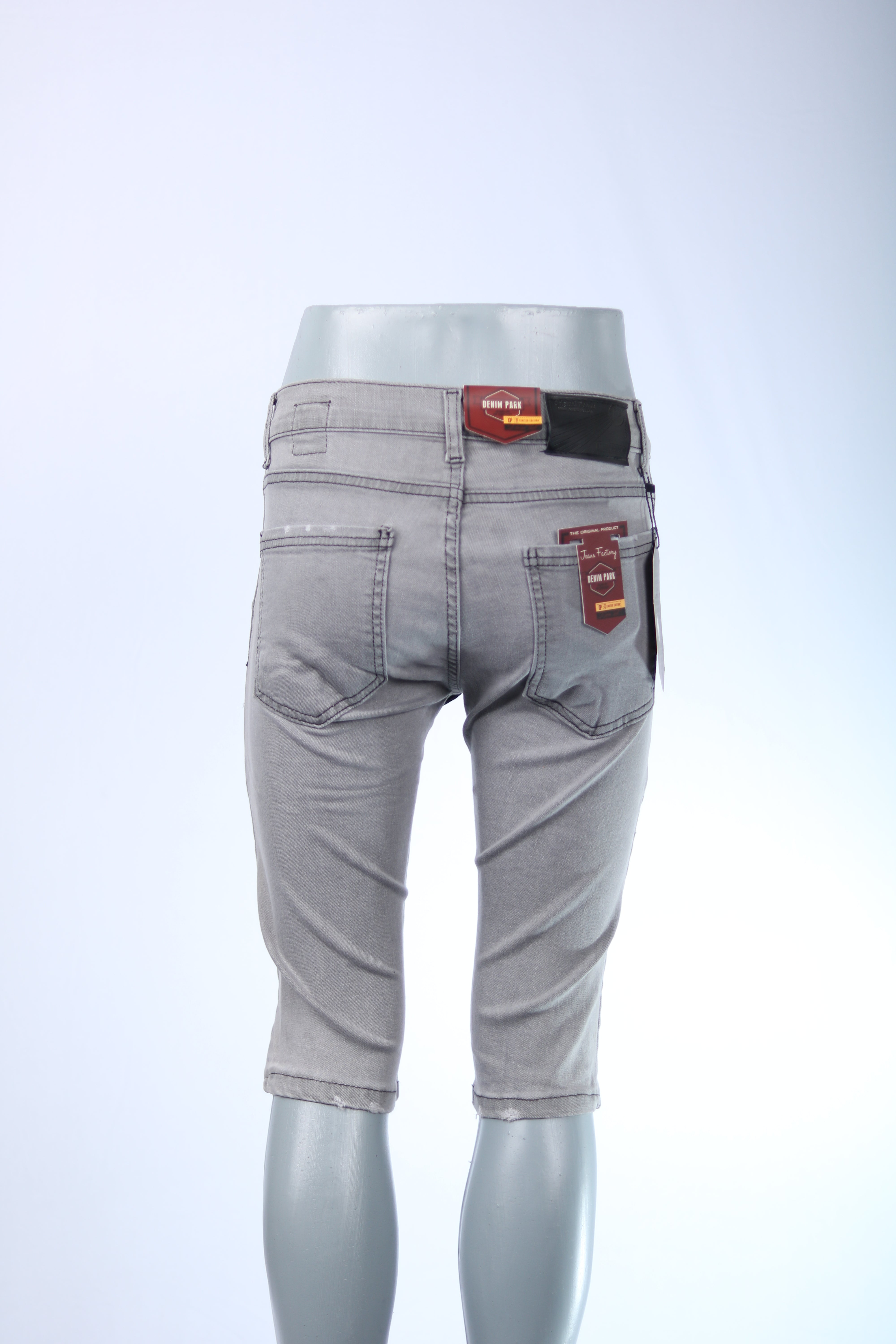 Denim Park Ripped Denim Shorts – Lässig und Urban